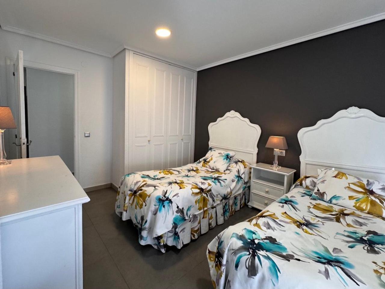 Apartamentos Las Brisas Santander Chambre photo